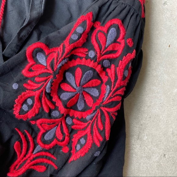 Zara Embroidered Boho Style Peasant Top Sz small - Picture 6 of 6